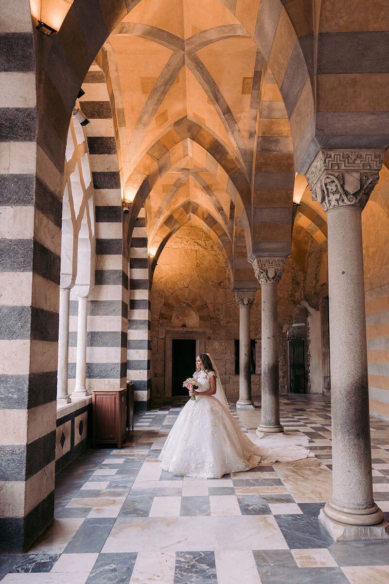 catholic-ceremony-in-amalfi-duomo