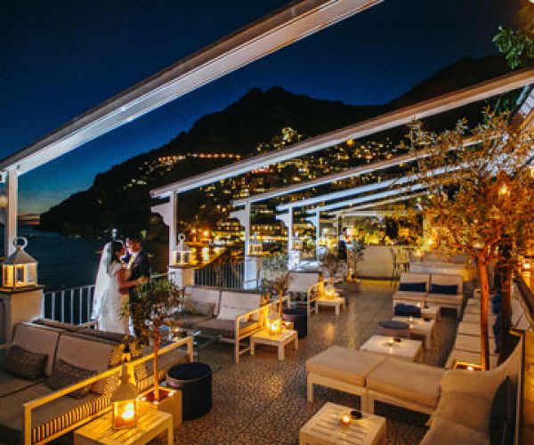 Music on the rocks / Rada Positano