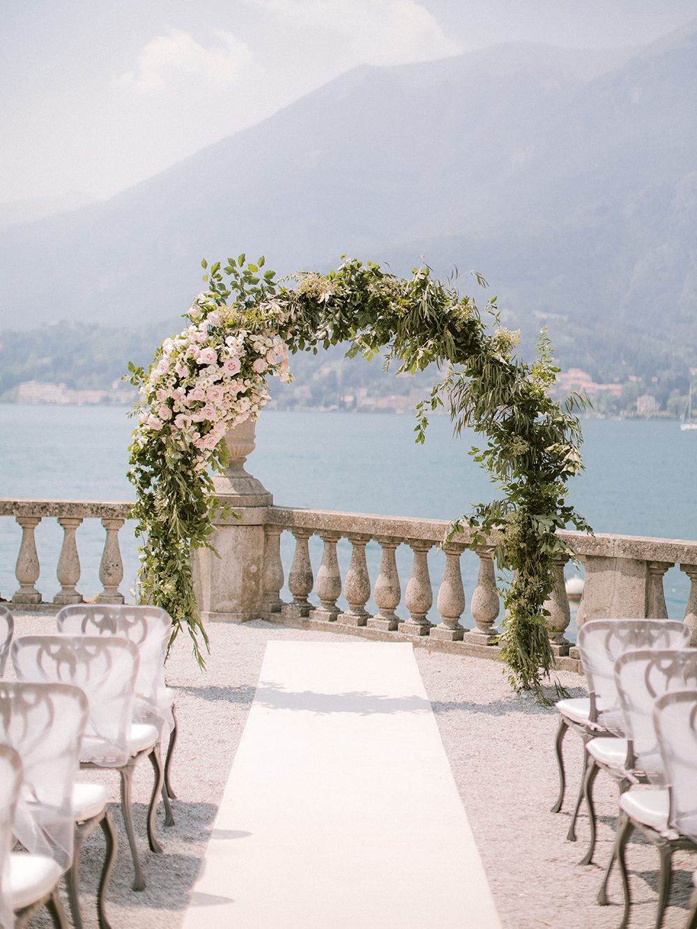 lake-como-wedding-at-villa-serbelloni-10