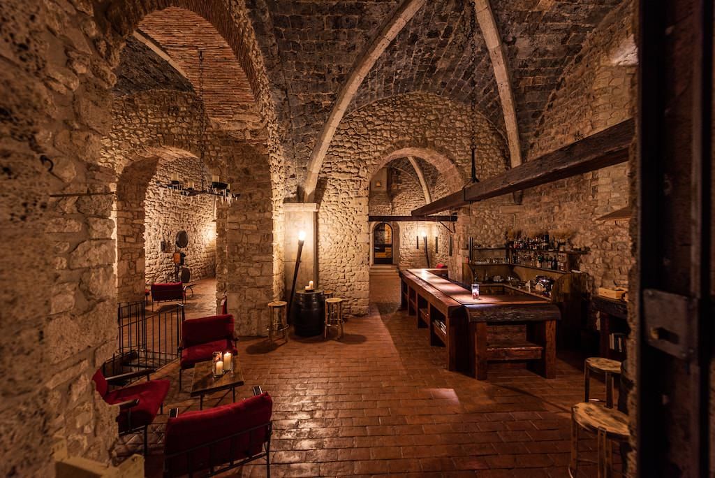 ancient-roman-abbey-wedding-venue-10